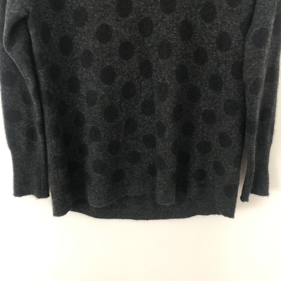 Halogen Cashmere Gray Black Polka Dot Crewneck Sweater M Timeless Quiet Luxury - Picture 4 of 8